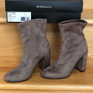 BCBG LILIANNA BLOCK HEEL BOOTIE